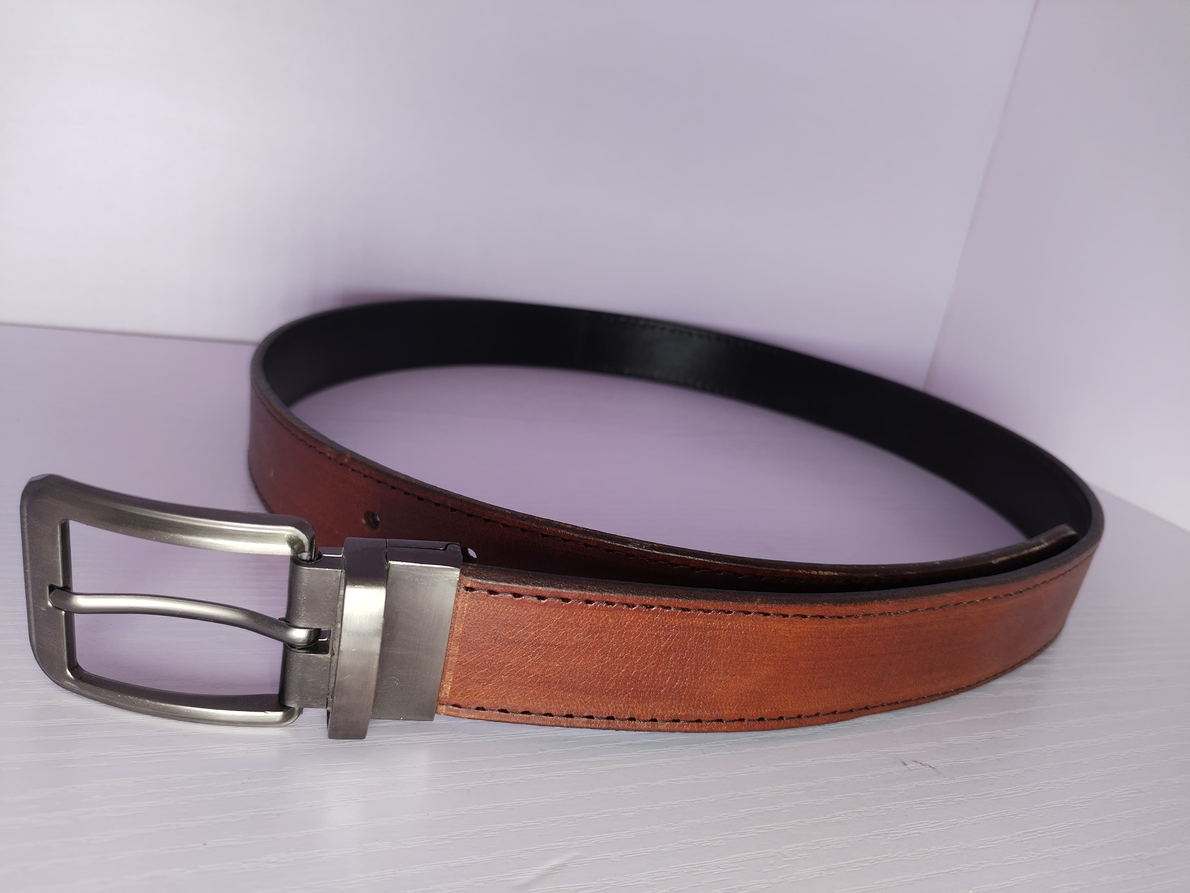 DOUBLE SIDED LEATHER BELT